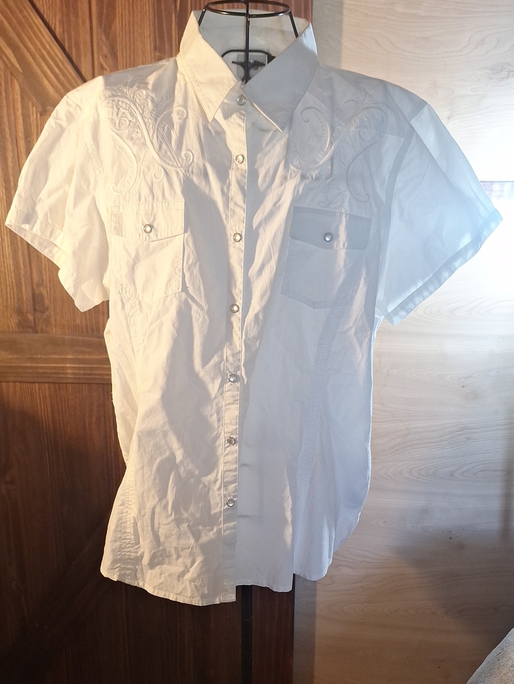 Harley-Davidson White Short-Sleeve Embroidered Button-Down Shirt